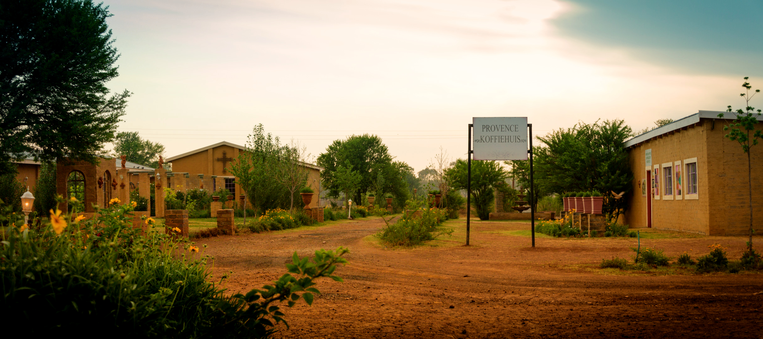 Provence Potchefstroom wedding and event venue - 04-25876e_094ac459f6d043a0bef56e743ce949a7-mv2
